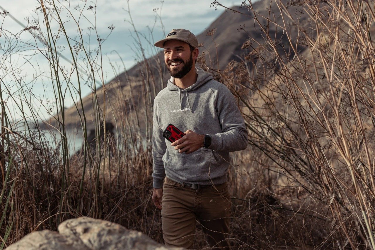 UAG Monarch Series iPhone 11 Series Case - Image 17